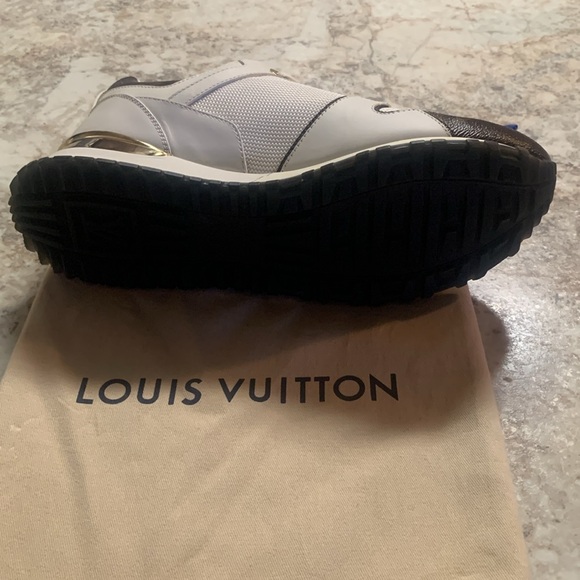 Louis Vuitton sneakers - Picture 4 of 8